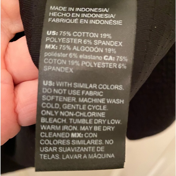 Chico’s Textured Jacquard Top • Size 1 • Zynergy Top - Picture 9 of 11